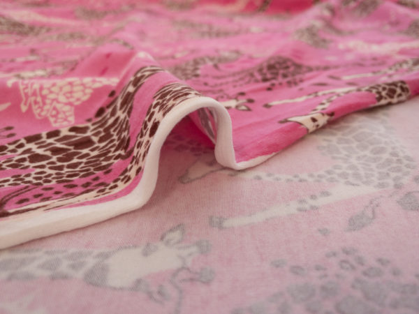 Designer Deadstock – Organic Cotton/Spandex Jersey – Pink Giraffes