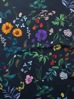 Amour Vert - Viscose Challis - Stella Floral - Navy