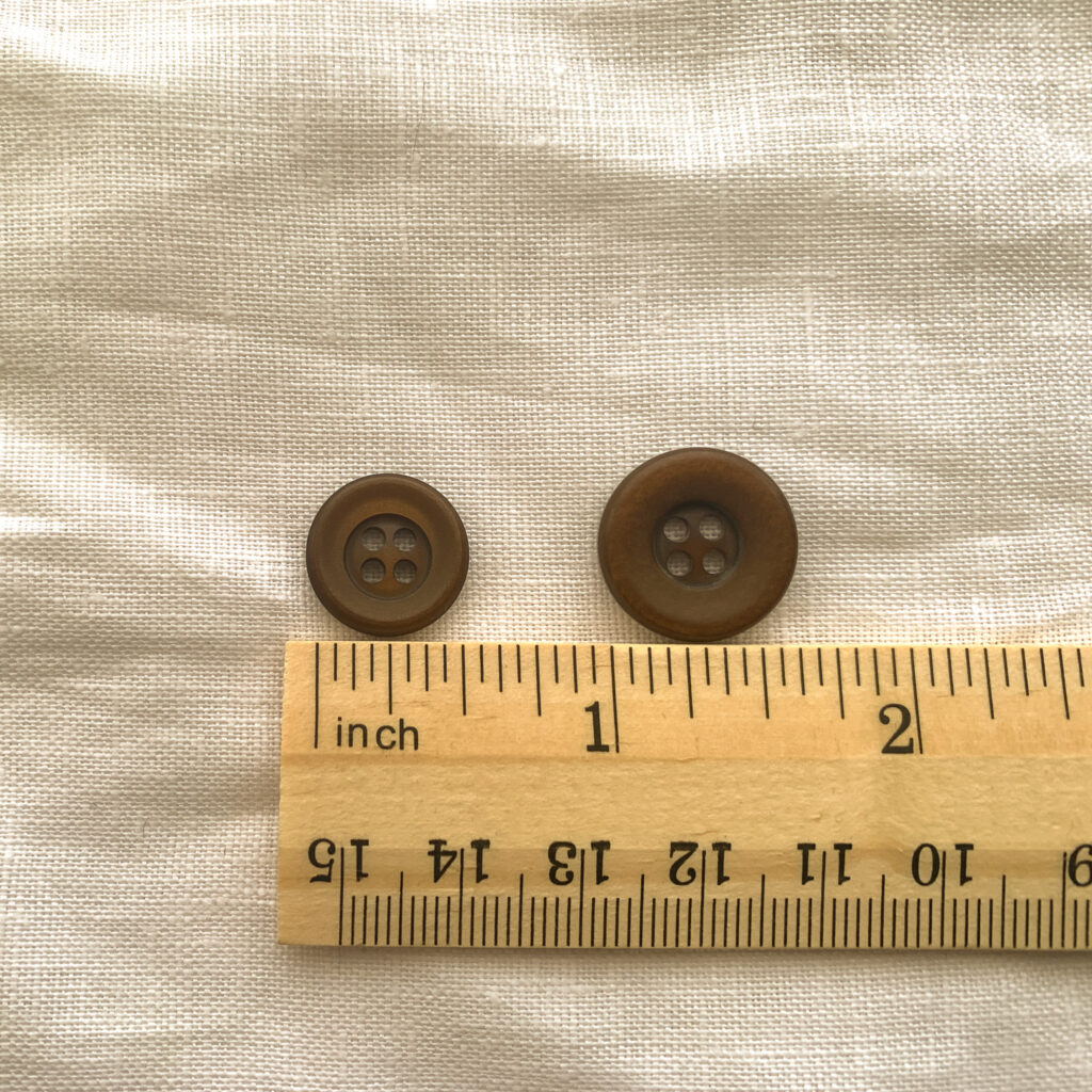 Wide Rim Natural Button Stonemountain & Daughter Fabrics