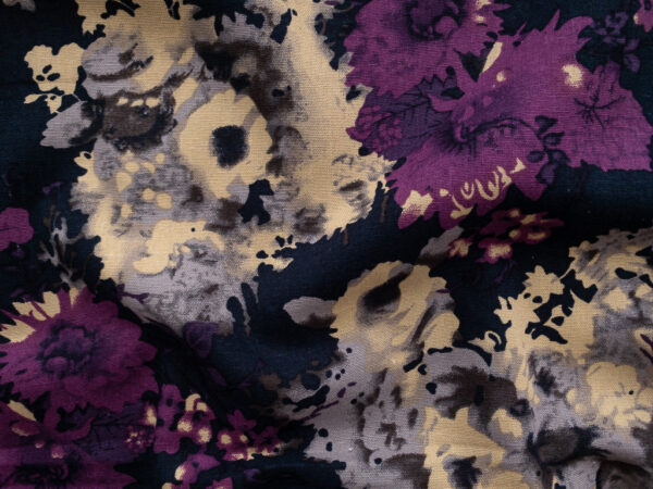 Lady McElroy – Linen/Cotton – Floral Shadow – Purple