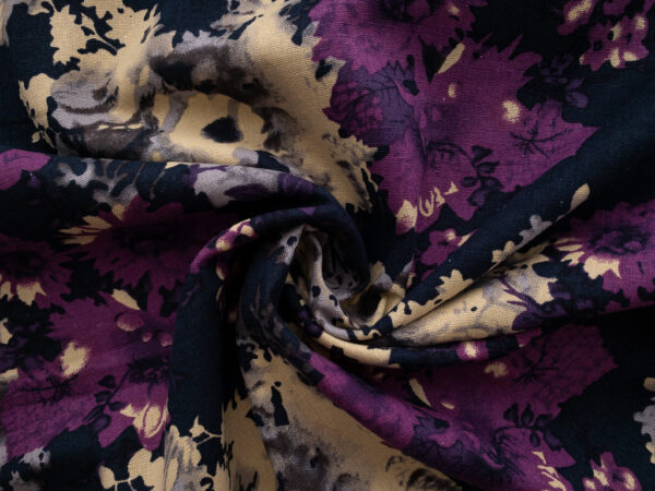 Lady McElroy – Linen/Cotton – Floral Shadow – Purple