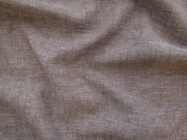 European Designer Deadstock – Yarn Dyed Linen/Cotton Twill – Mocha Chambray