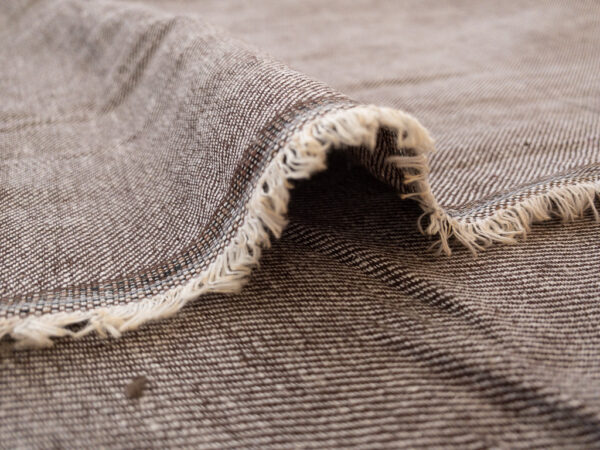 European Designer Deadstock – Yarn Dyed Linen/Cotton Twill – Mocha Chambray