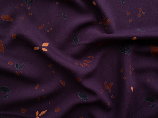 Mind the Maker – Viscose Crepe – Petals – Plum