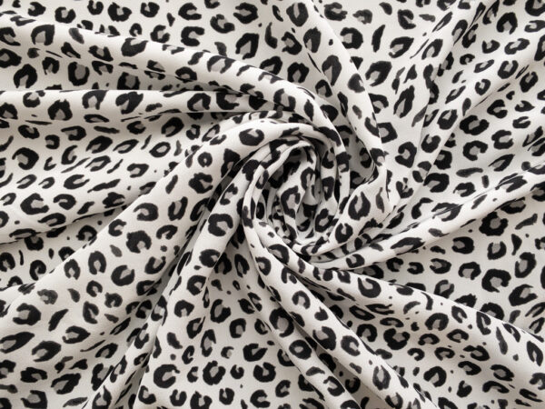 Amour Vert - Sandwashed Silk Crepe de Chine - Leopard Print - White