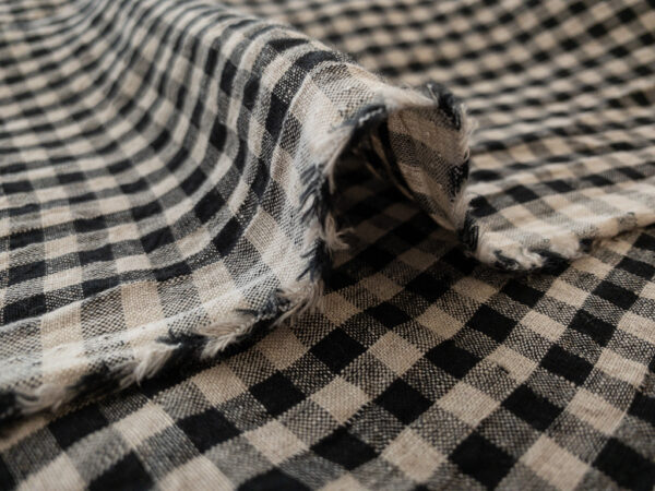 Yarn Dyed Linen - Gingham - Black/Natural