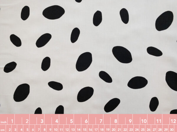 Lady McElroy – Cotton Lawn – Monochrome Pebbles