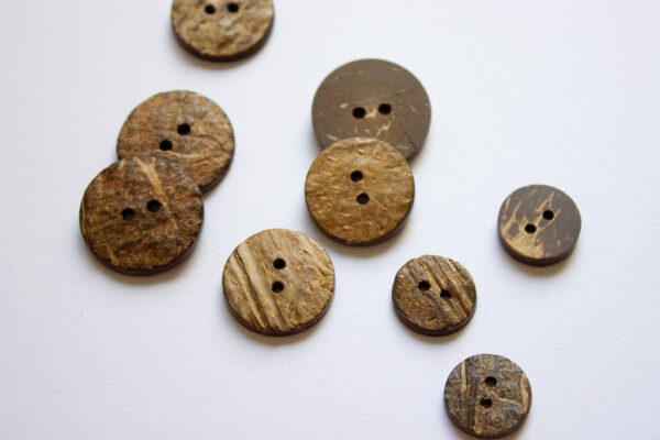 Textured Coconut Buttons - Natural Brown