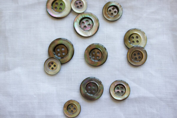 Wide-Rim Mother of Pearl Buttons