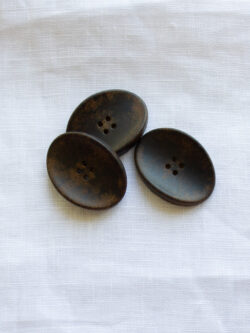 Mother of Pearl Buttons – Brown - Stonemountain & Daughter Fabrics