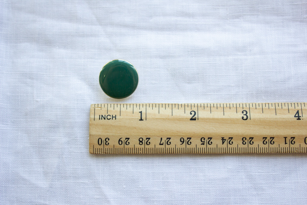 Atelier Brunette - Dotty Enamel Button - Stonemountain & Daughter Fabrics