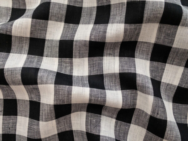 British Designer Deadstock - Yarn Dyed Linen - Gingham Check - Black/Ivory