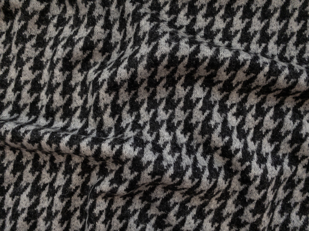 British Designer Deadstock – Merino Wool Blend Knit - Grey Houndstooth