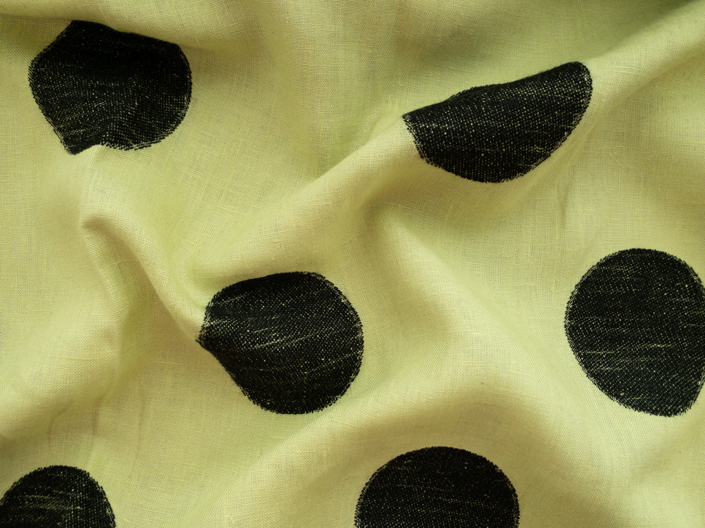 Designer Deadstock – Linen – Polka Dot – Pear