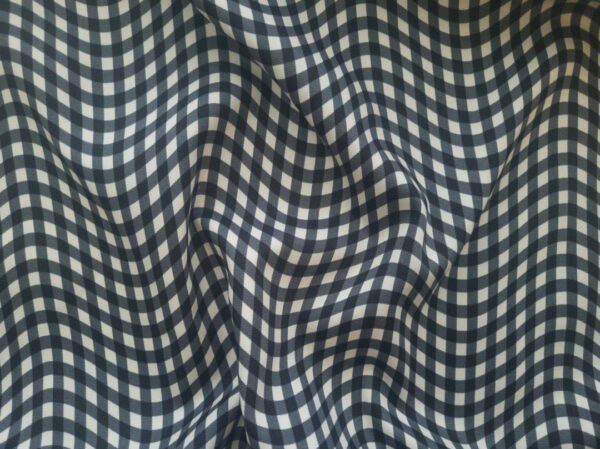 Japanese Cotton Oxford - Gingham Optical Illusion - Waves - Black