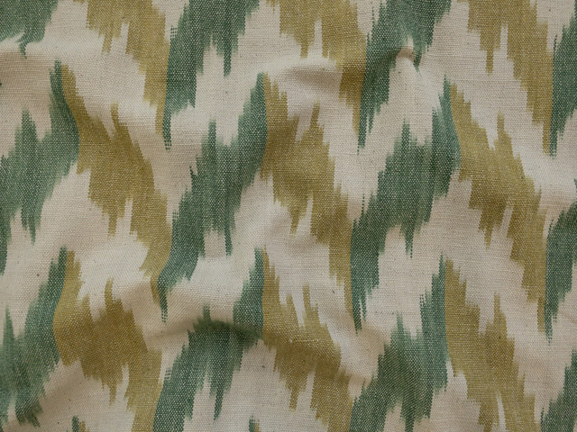 Laura & Kiran Deadstock – Heavyweight Cotton Ikat – Flame – Green