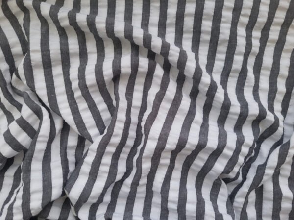 European Designer Deadstock - Polyester Seersucker - Stripes - Black/White
