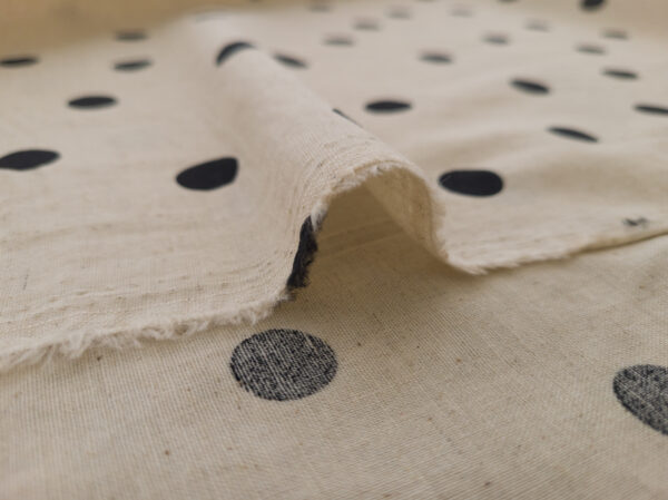 Japanese Cotton/Linen Sheeting - Scattered Polka Dot - Natural