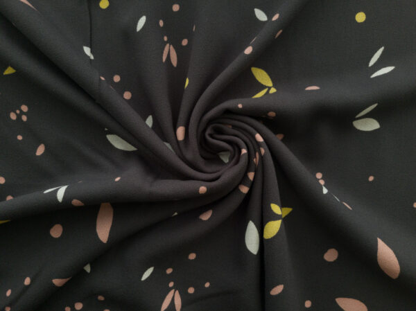 Mind the Maker – Viscose Crepe – Petals – Calm Grey