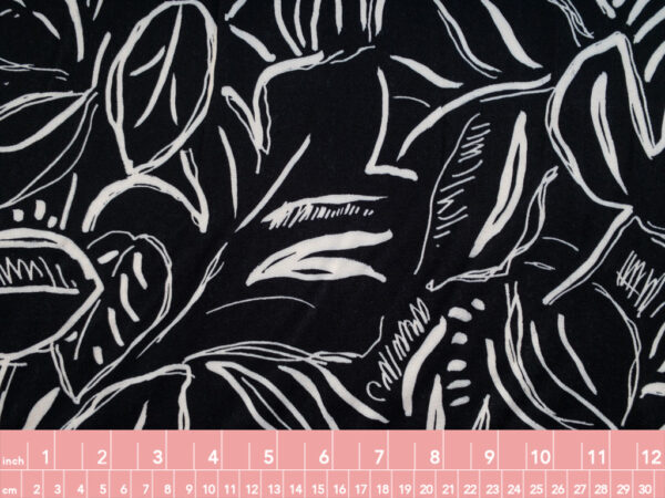 Viscose Twill – Leaves Doodle - Black