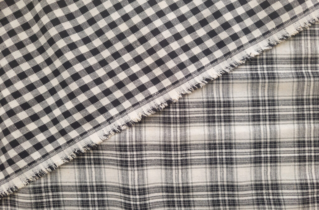 Designer Deadstock – Double Sided Yarn Dyed Cotton/Poly – Gingham Plaid – Black/White