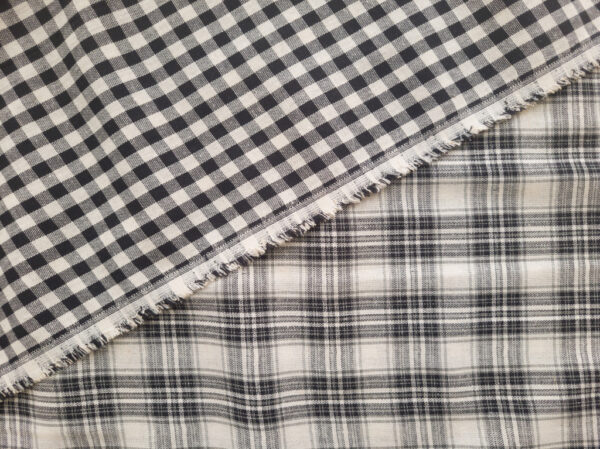 Designer Deadstock - Double Sided Yarn Dyed Cotton/Poly - Gingham Plaid - Black/White