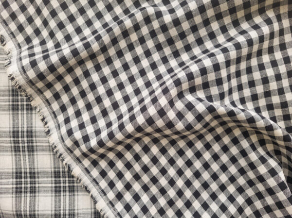 Designer Deadstock - Double Sided Yarn Dyed Cotton/Poly - Gingham Plaid - Black/White