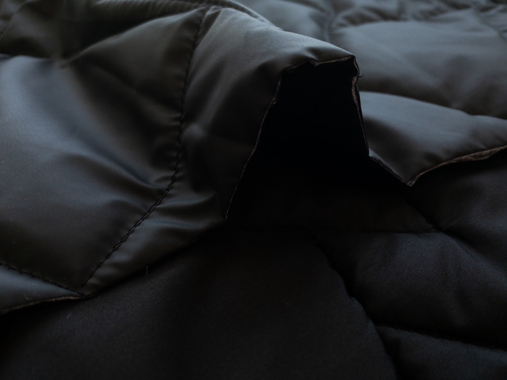 Triangular Polyester Stonemountain & Daughter Fabrics