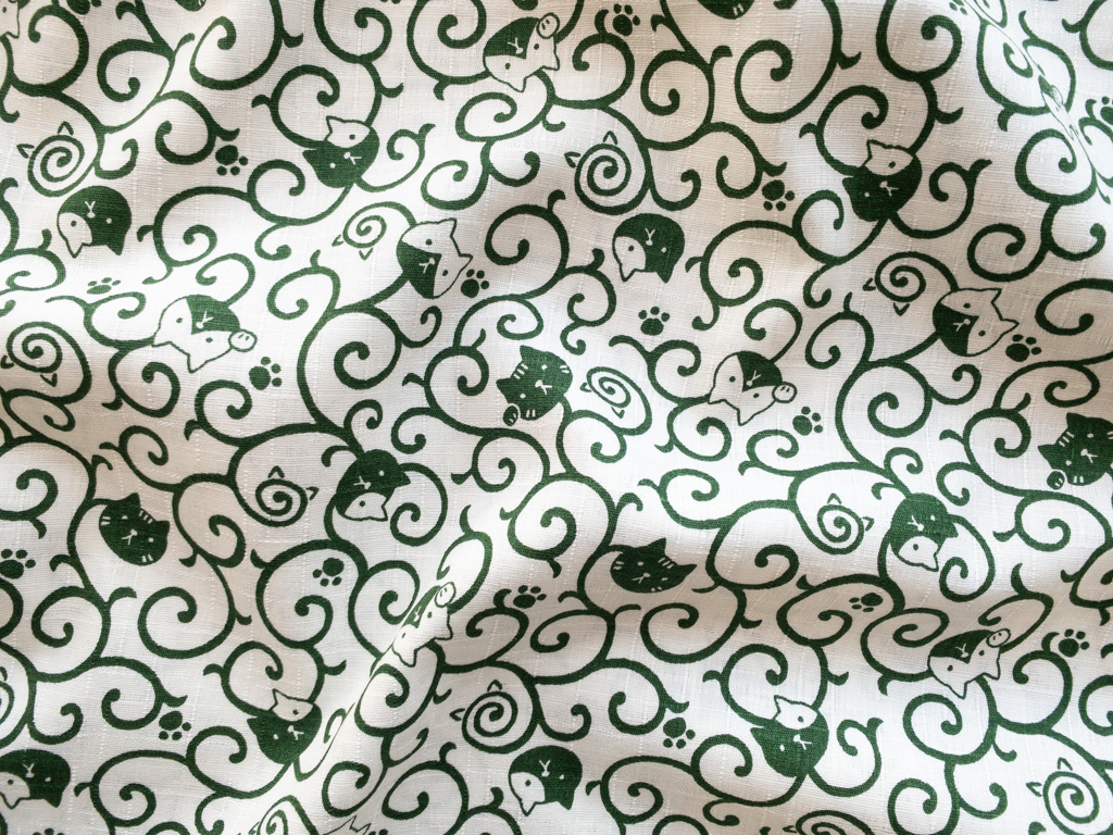 Japanese Printed Cotton Dobby – Cat Karakusa – White/Green