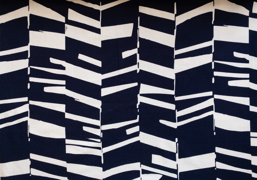LA Designer Deadstock ā Cotton/Spandex Stretch Barkcloth ā Irregular Chevron