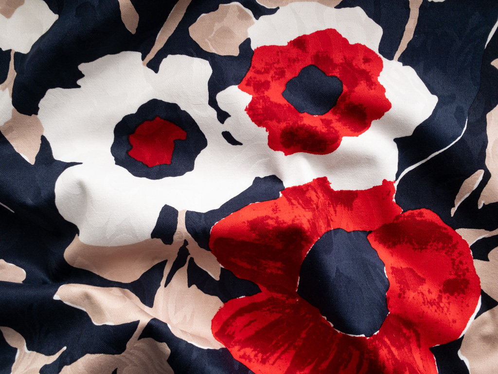 LA Designer Deadstock ā Cotton/Spandex Stretch Jacquard ā Big Poppies