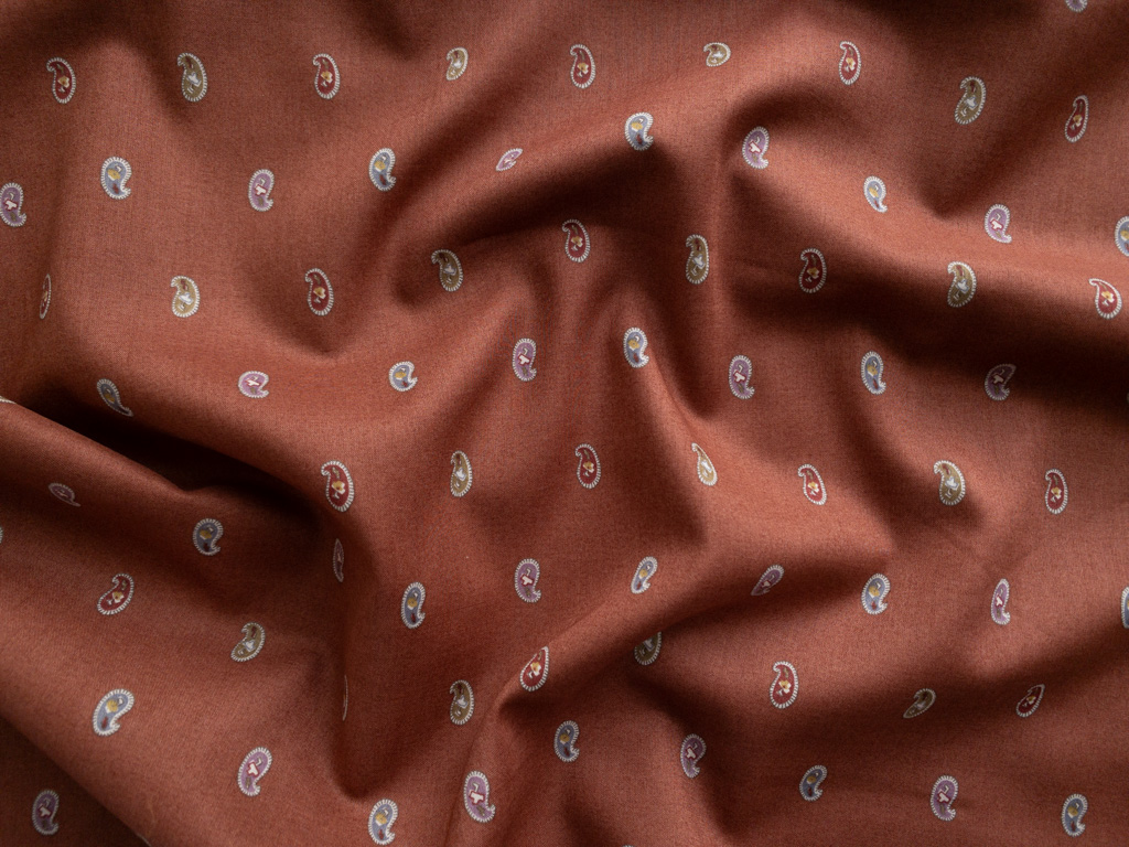 Japanese Cotton Lawn – Minimal Paisley – Rust