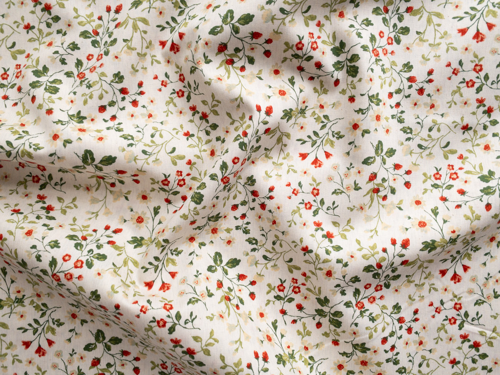 Japanese Cotton Sheeting – Strawberry Floral – Off-White