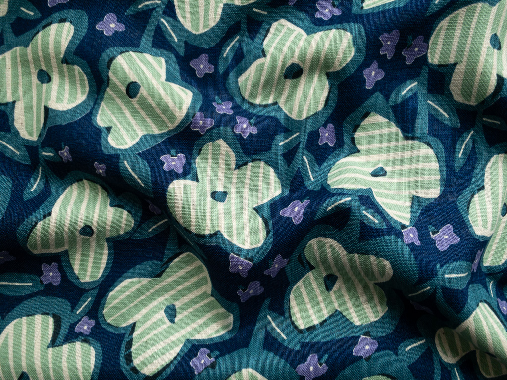 Japanese Cotton Dobby – Nara Homespun – Fun Floral – Mint/Navy