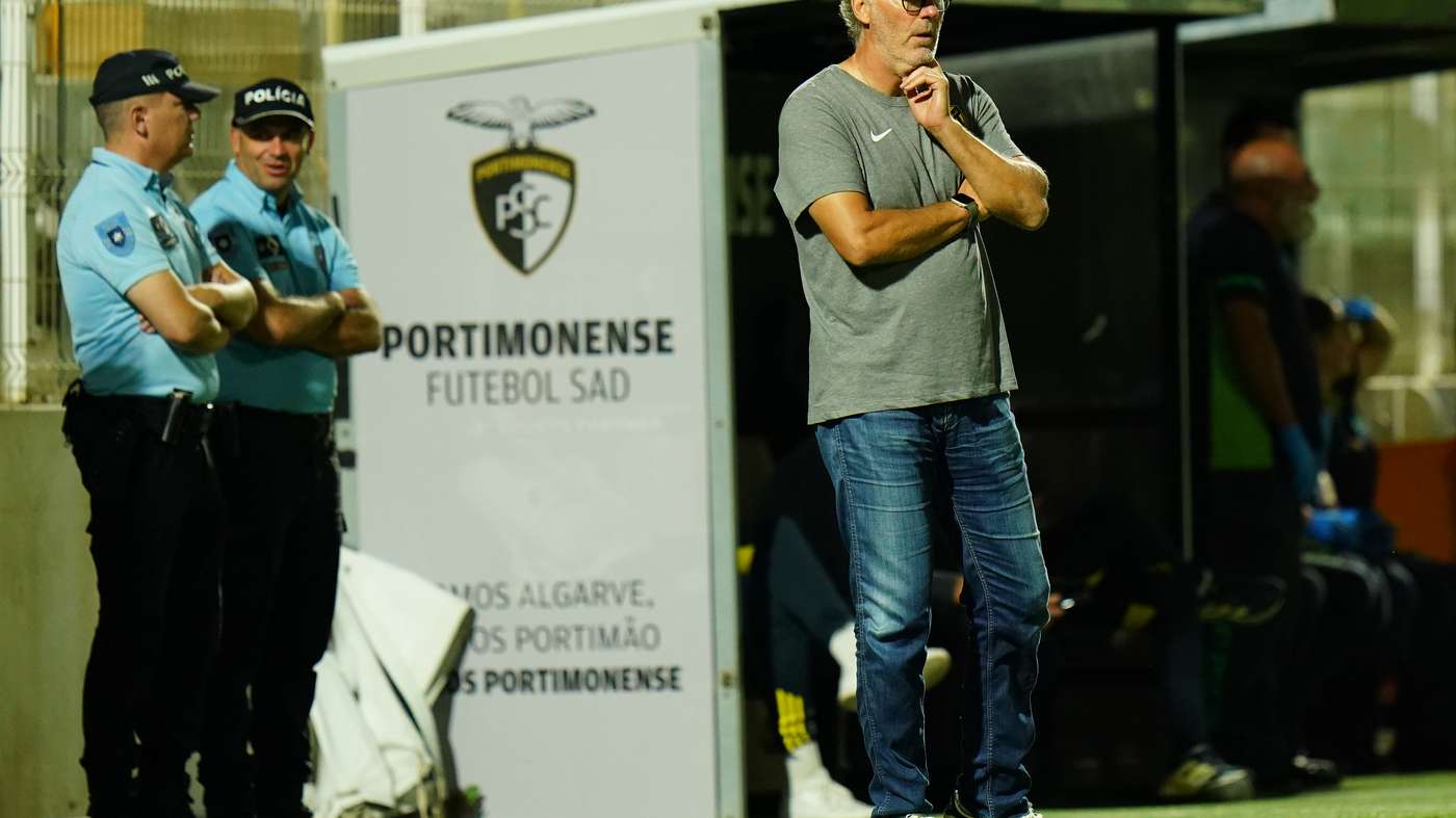 Laurent Blanc's Sudden Exit: Al-Ittihad Turns the Page on a Turbulent Season