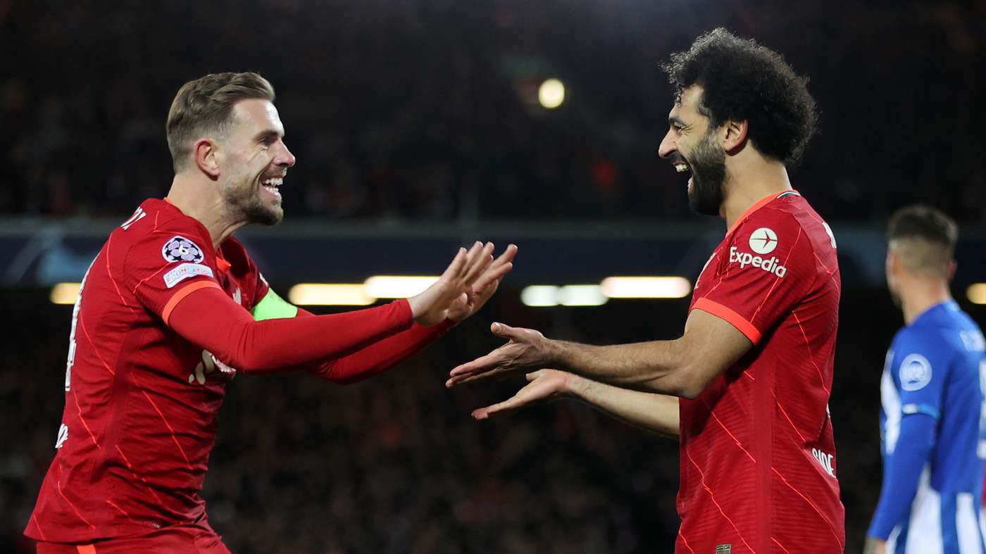 Salah and Henderson secret meeting in a London restaurant