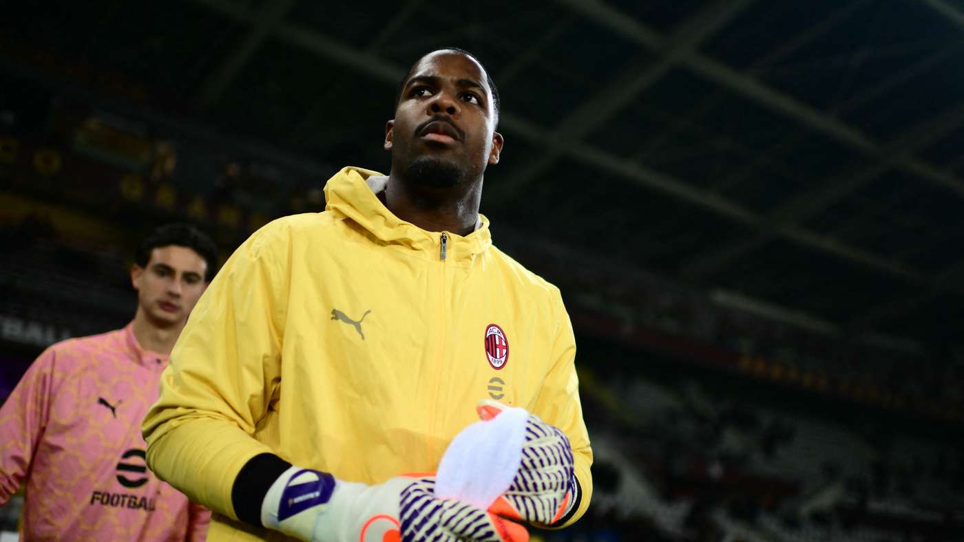 Milan goalkeeper Maignan salary rumor clarified by Eli Tari