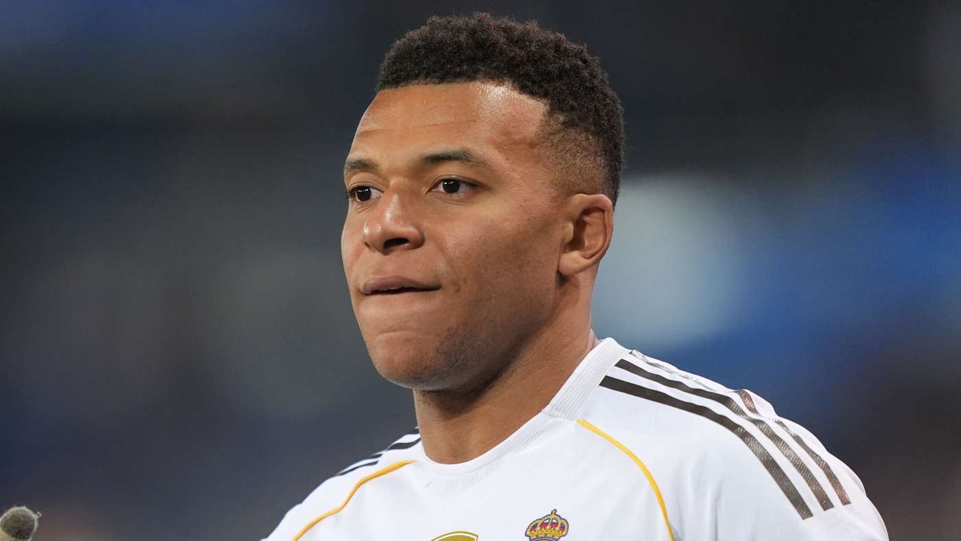 Kylian Mbappe knee injury Real Madrid Saudi Super Cup