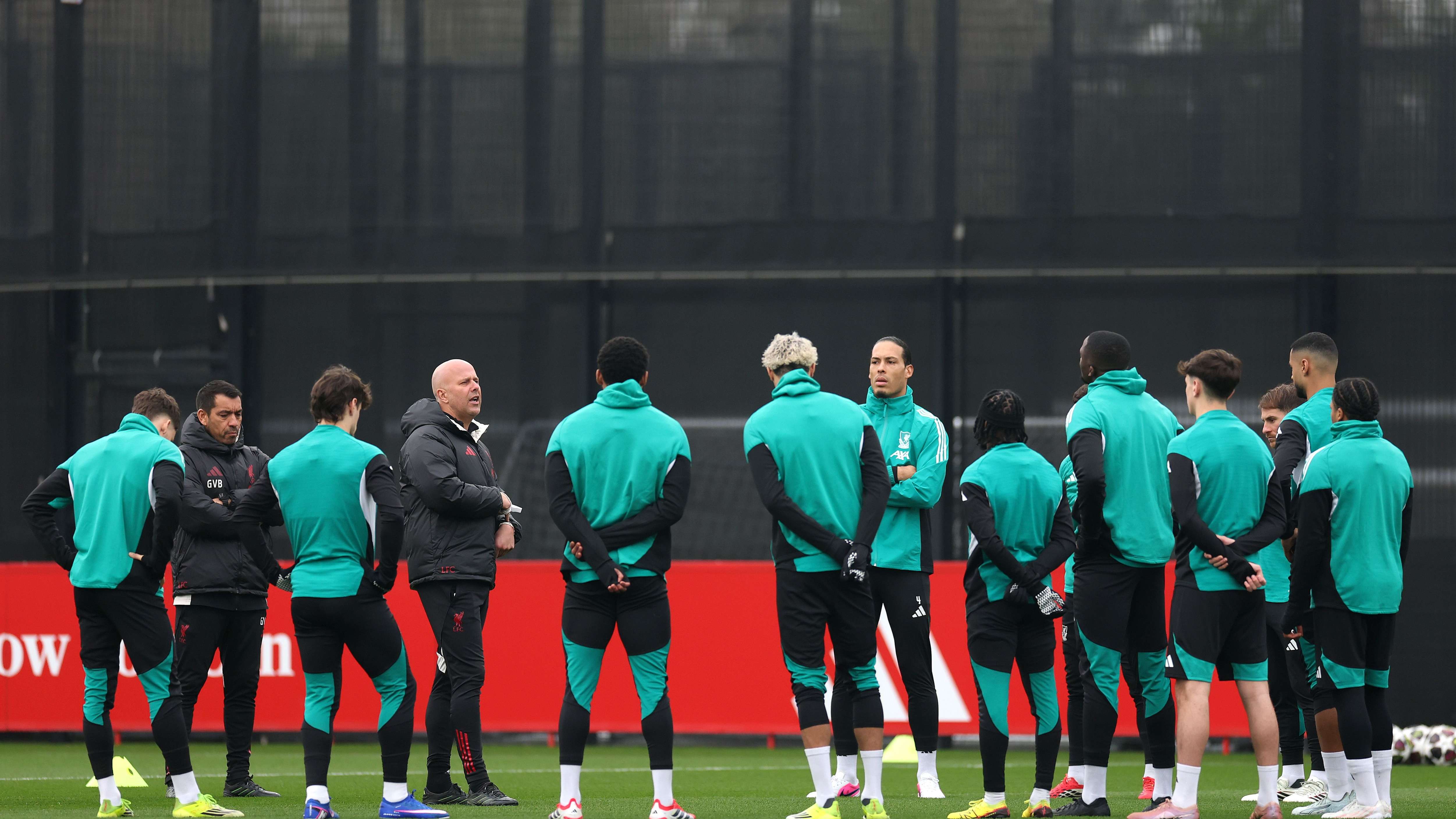 Liverpool’s Contract Crisis: Salah Could Walk for Free as Stars Edge Toward Free Exits