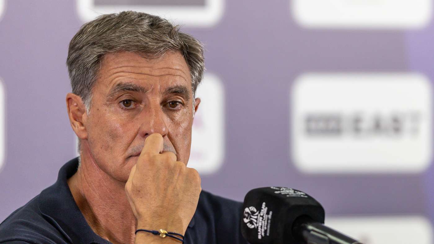 Al-Qadsiah enfrenta un posible cese de su entrenador en la Saudi Pro League