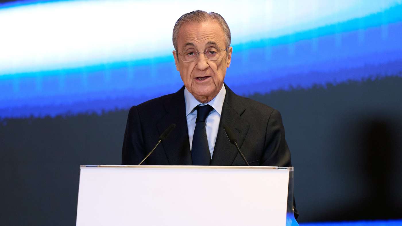 Foto de Florentino Pérez hablando de arbitraje en La Liga