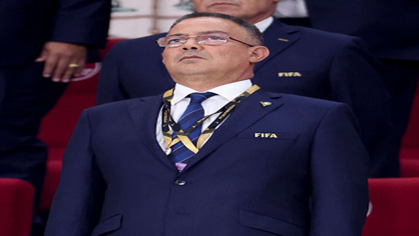 Cérémonie de remise des trophées de la Coupe arabe 2025: Lekjaa, Salamí et le Prince Ali sur le podium