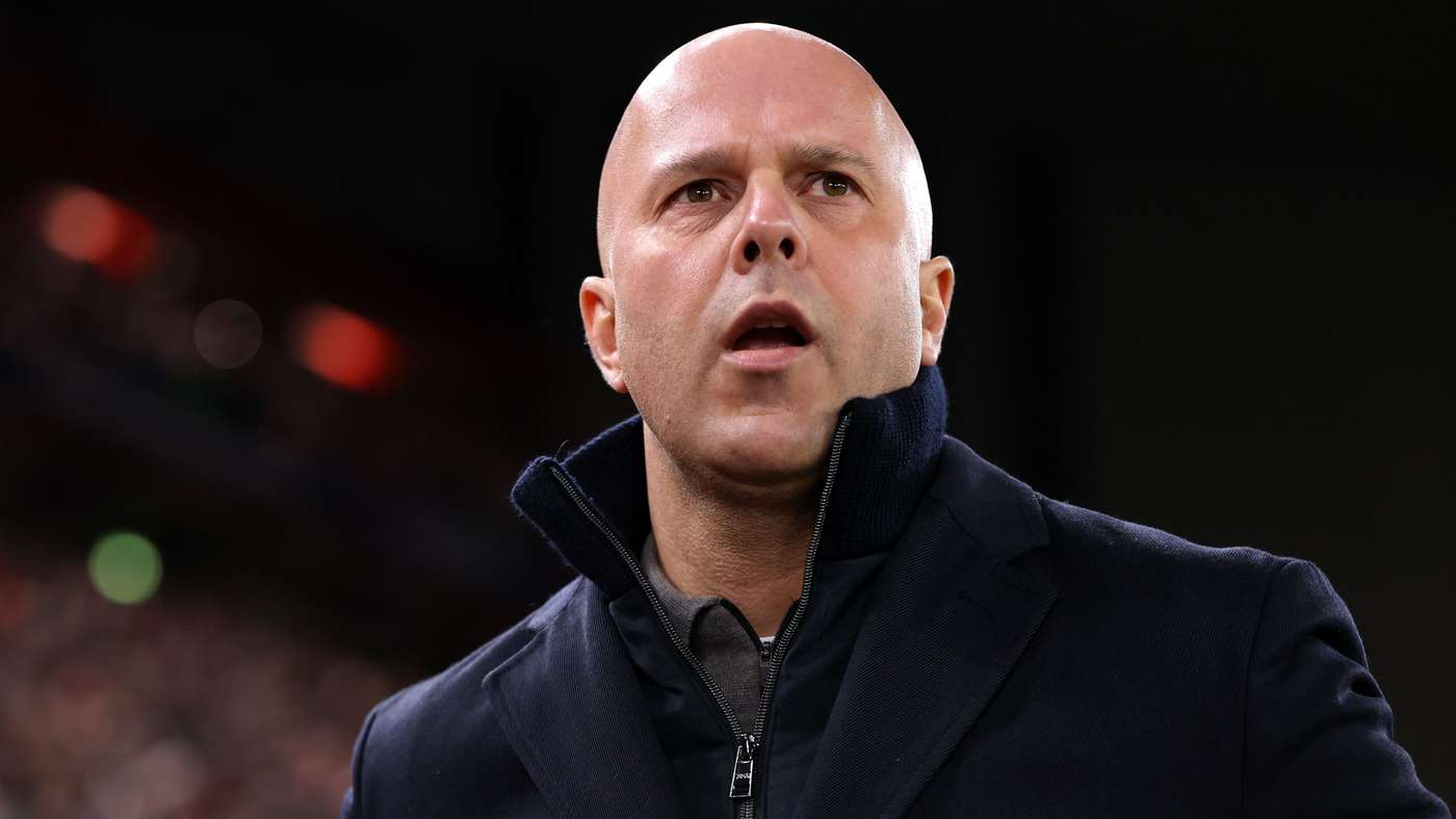 Liverpool reprend la marche après une victoire éclatante: Slot reste prudent sur le mercato