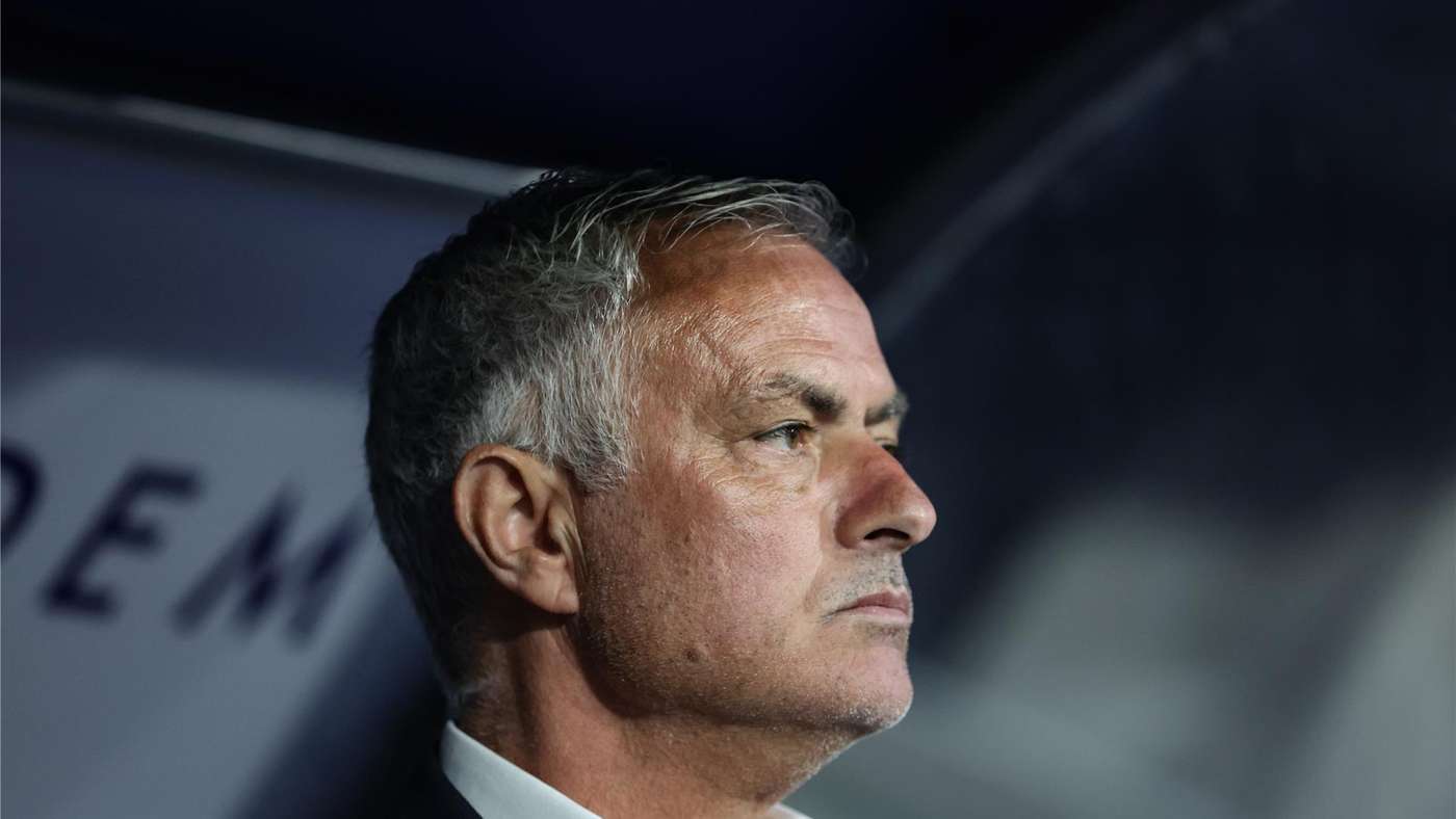 Mourinho torna in Champions con Benfica: tra gloria passata e nuove sfide europee