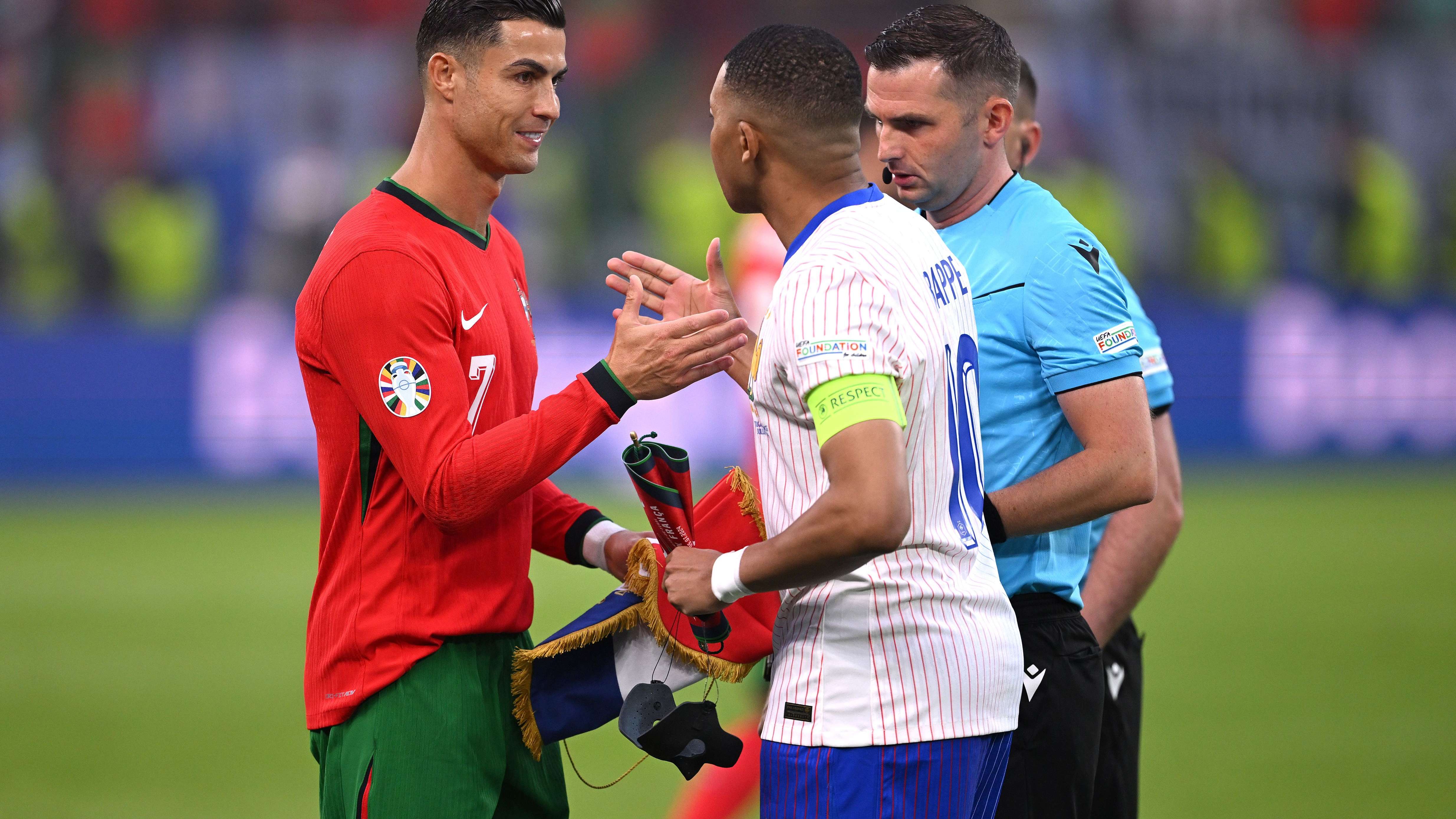 Mbappé Ronaldo icona Real Madrid