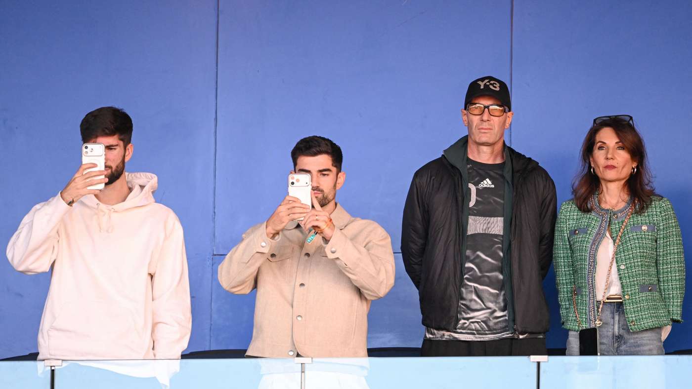 Zidane al pubblico di Marrakech durante Algeria-Nigeria AFCON