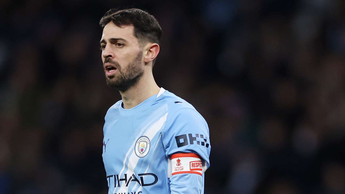 Bernardo Silva accusa l'arbitro nel derby di Manchester: 50-50 contro di noi e la notte all’Old Trafford