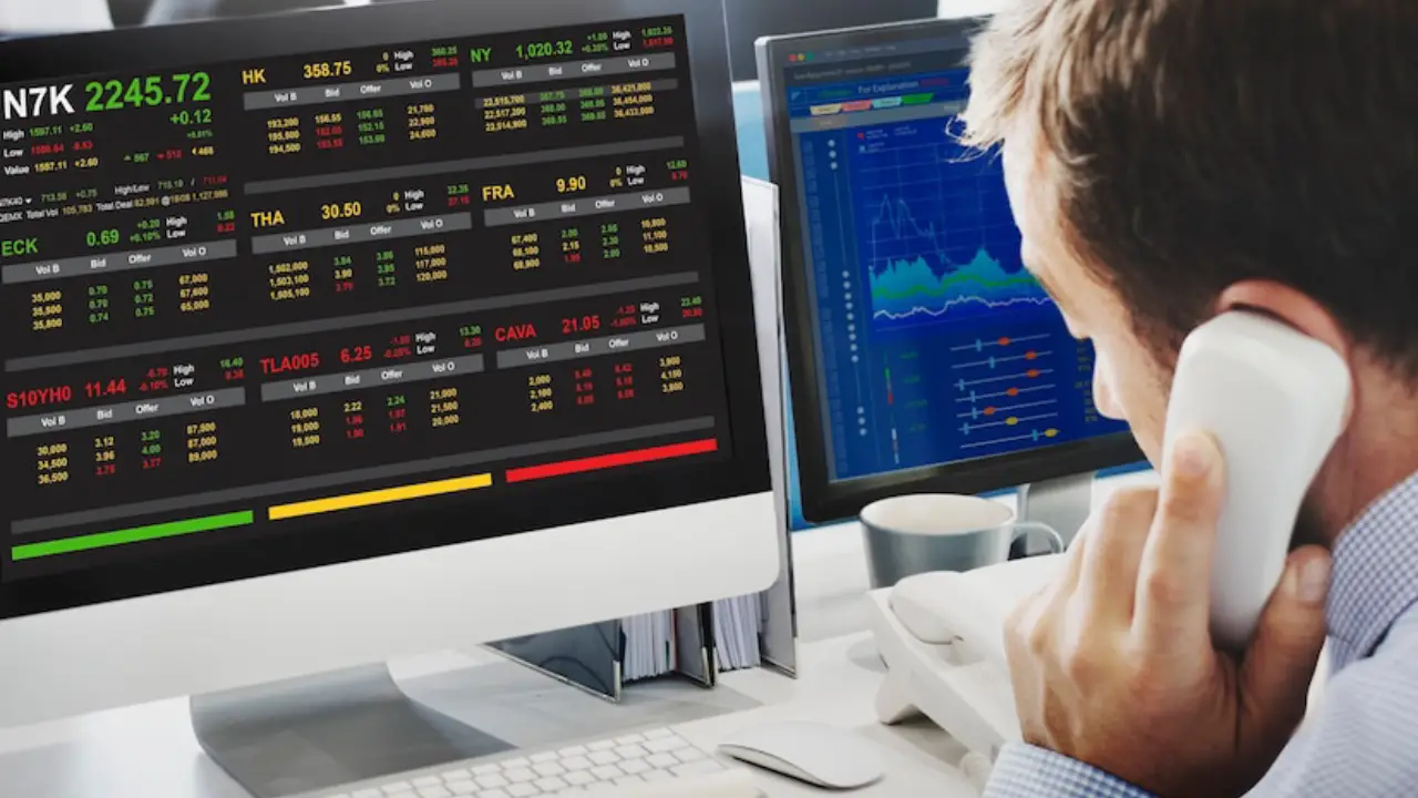 Ilustrasi teknologi Account Abstraction untuk masa depan dompet Ethereum.