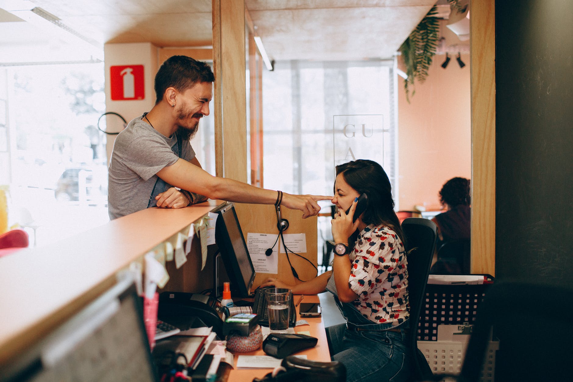 Tips Menolak Tawaran Telemarketing Secara Halus