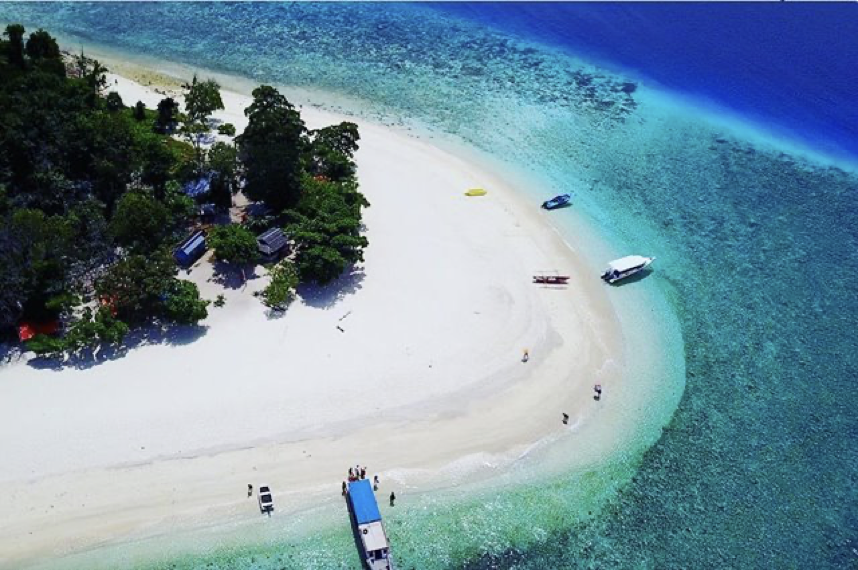 Salah satu pulau Sulawesi, Pulau Lihaga